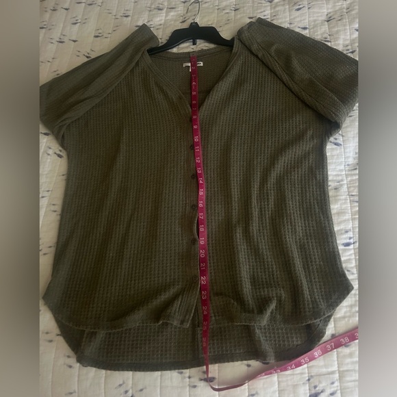 2 Sonoma Waffle-weave Button-down Tops. XL. - Picture 6 of 6